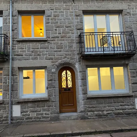 Maison Centre Nyaraló *